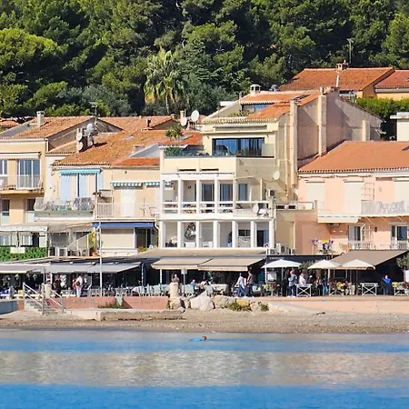 Les Pieds Dans L'eau Daire Saint-Cyr-sur-Mer